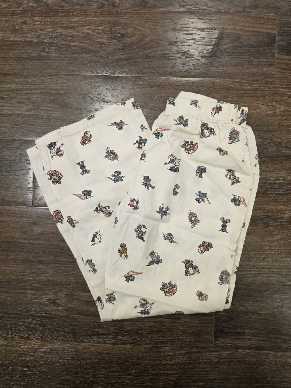Brandy Melville Graphic Keira Pants